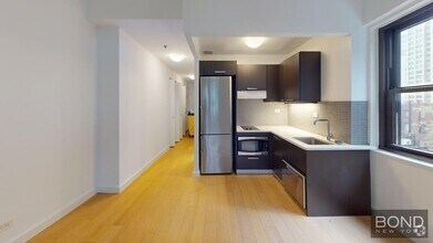 Building Photo - 222 E 39th St