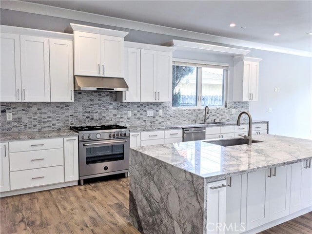 Building Photo - 5201 Tasman Dr