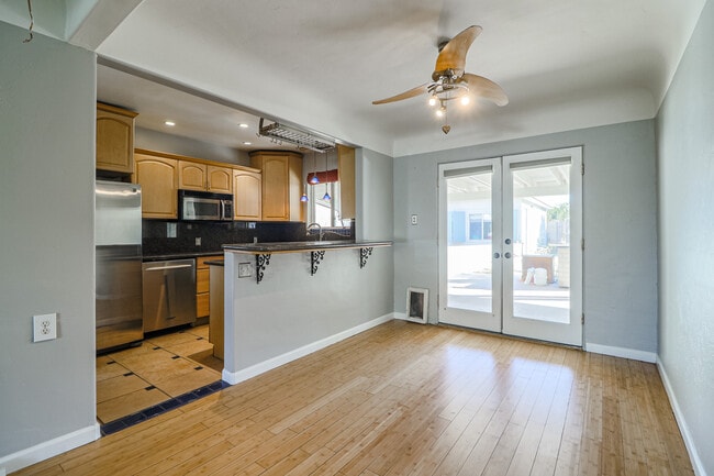 Building Photo - 2801 N 25th St