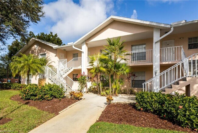 Building Photo - 28200 Pine Haven Way