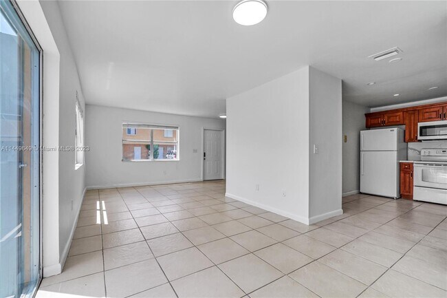 Foto del edificio - 57 NE 12th Ave