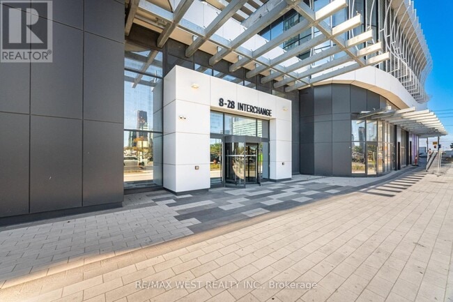 Building Photo - 28 Interchange Wy