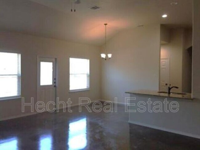 Foto del edificio - 1103 Stanley Wy