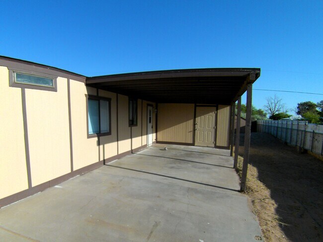 Building Photo - 2196 Cabot Dr