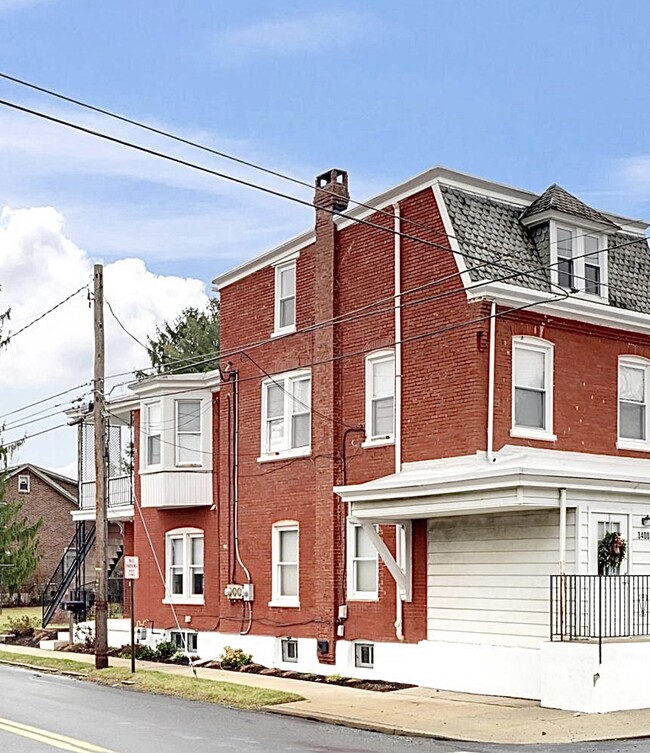Foto del edificio - 3400 Rosedale Ave