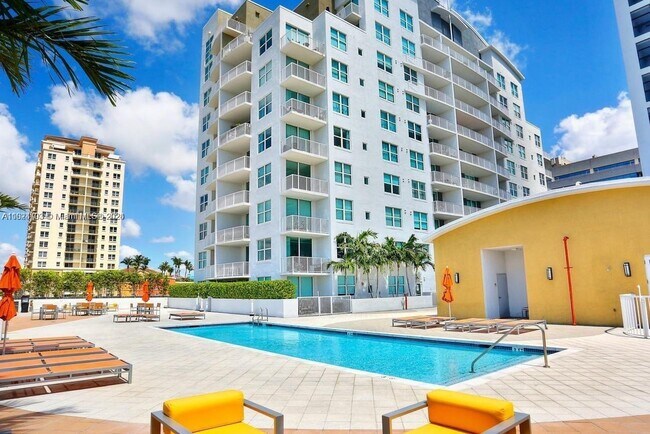 Foto del edificio - 3180 SW 22nd Terrace