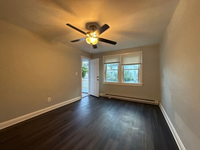 Photo - 1628 Plum St Apartment