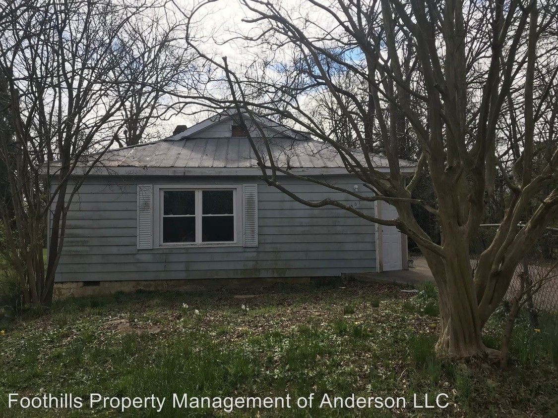 Primary Photo - 2 br, 1 bath House - 501 Meta St