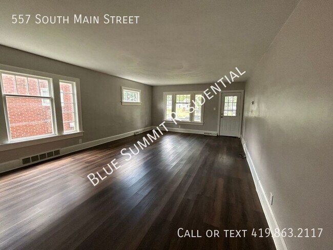 Foto del edificio - Charming 3-Bedroom Double Close to Downtow...