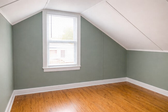 Photo - 1101 State St House