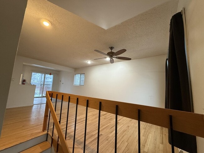 Building Photo - 1520 Crosby Ln