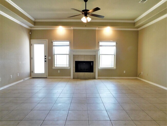 Foto del edificio - Available NOW!!!! Lovely home located in G...