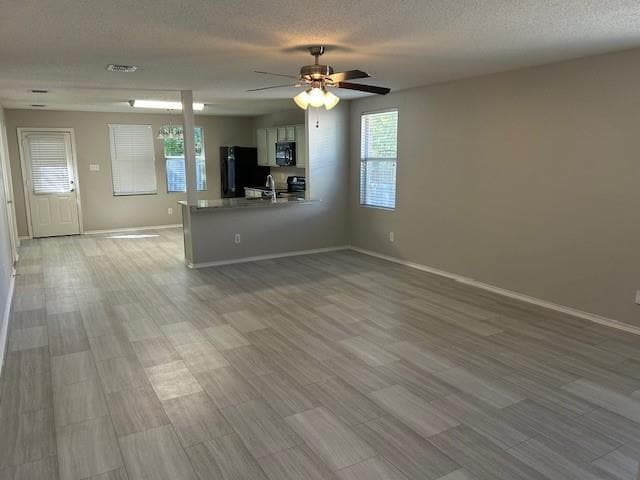 Building Photo - 1109 Willow Tree Dr