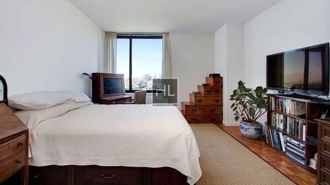 Foto del edificio - 2 bed ,River Terrace