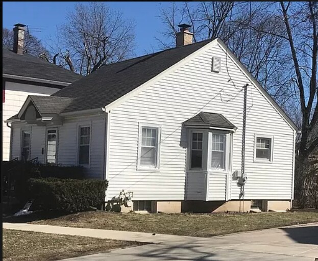 Exterior Side - 573 Locust St