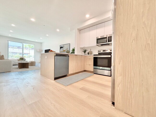 Foto del edificio - 4406 Fulton Ave Sherman Oaks, CA 91423