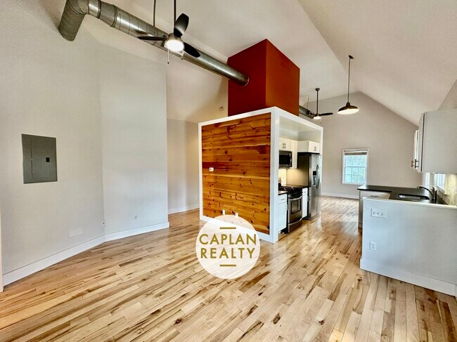 Foto del edificio - 324 Ashmun St