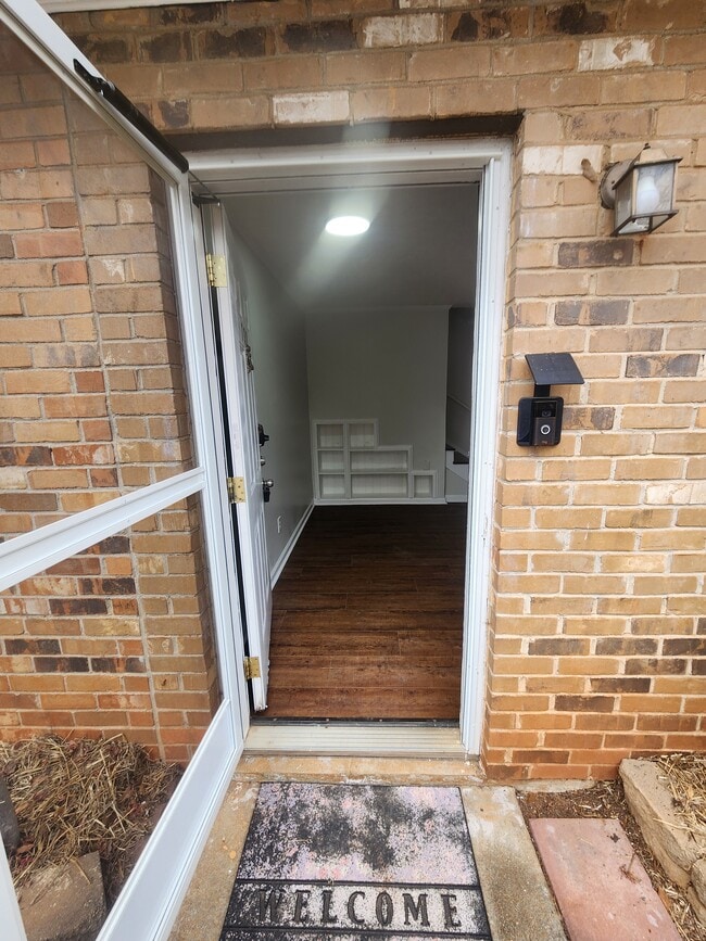 Building Photo - 780 Glynn Oaks Dr