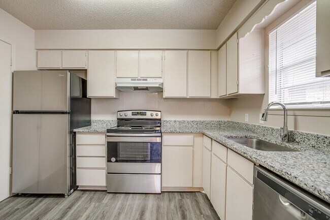 Foto del edificio - 1623 Westridge St