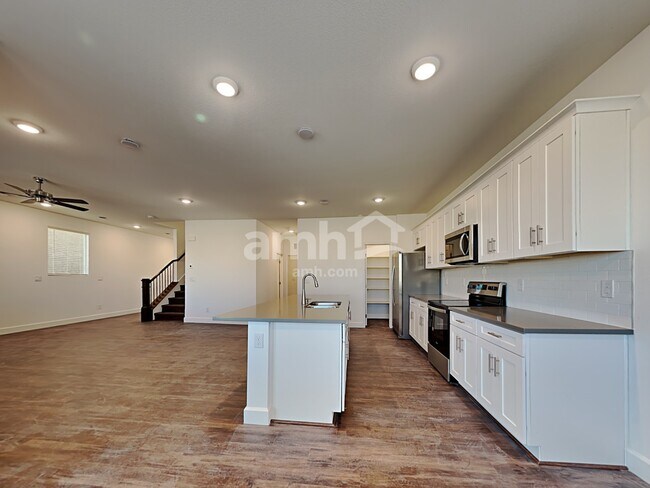 Building Photo - 4905 Colossal Star Street