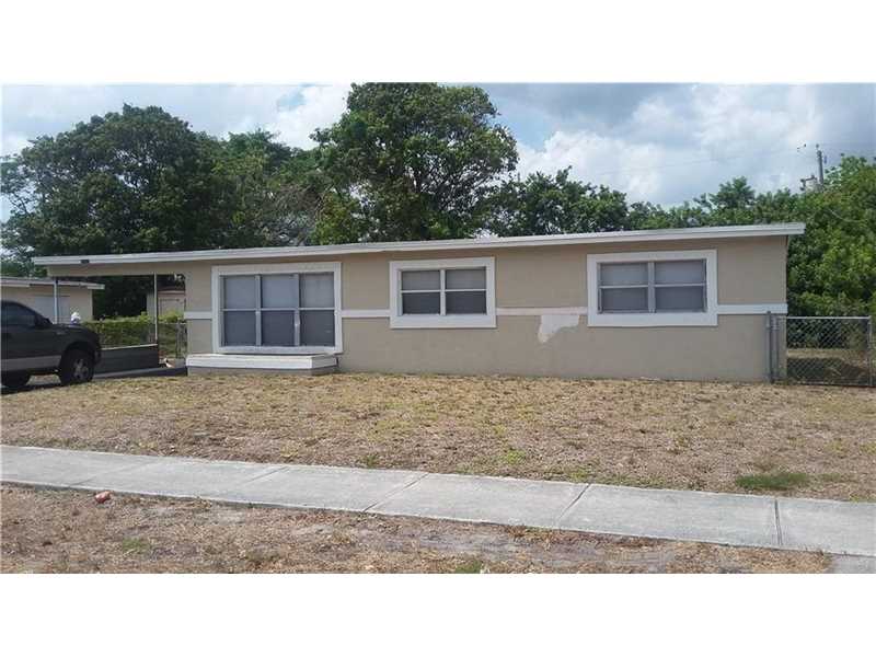 Primary Photo - 3165 NW 2nd St