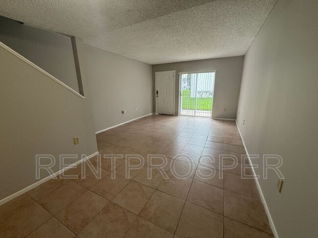 Foto del edificio - 4211 S Semoran Blvd
