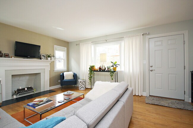 Foto del edificio - Raymond Ave 112