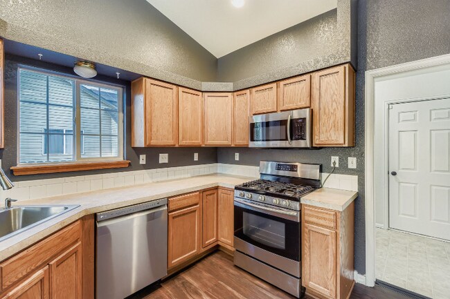 Foto del edificio - 534 Springwood Ct