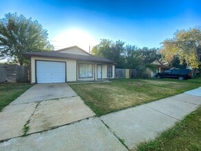 Building Photo - 17406 Bullis Gap Dr