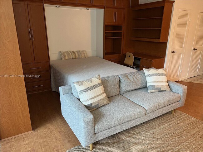 Foto del edificio - 2501 S Ocean Dr