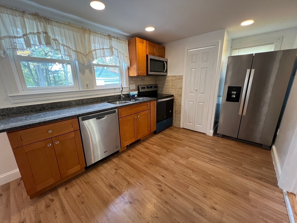 Foto principal - 581 Liberty St
