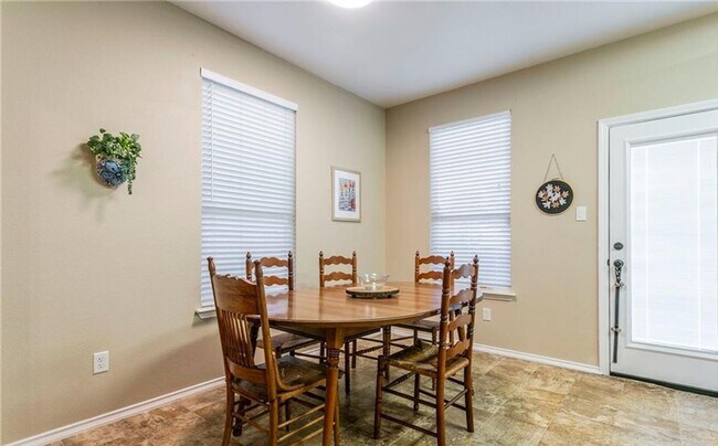Foto del edificio - 3-bedroom 2.5 bathroom house for rent!