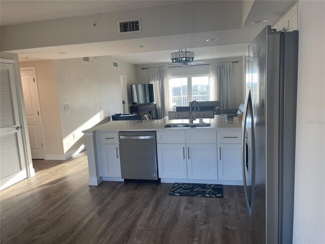 Foto del edificio - 960 Starkey Rd