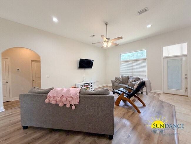 Foto del edificio - Spacious 4BR/2BA Home in Fort Walton Beach Near Eglin Parkway!