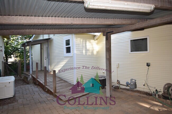 Foto del edificio - 13233 Ridge Rd
