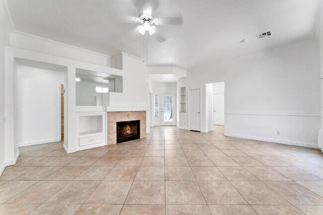 Foto del edificio - Single Story 3 bedroom and 2 bath home.