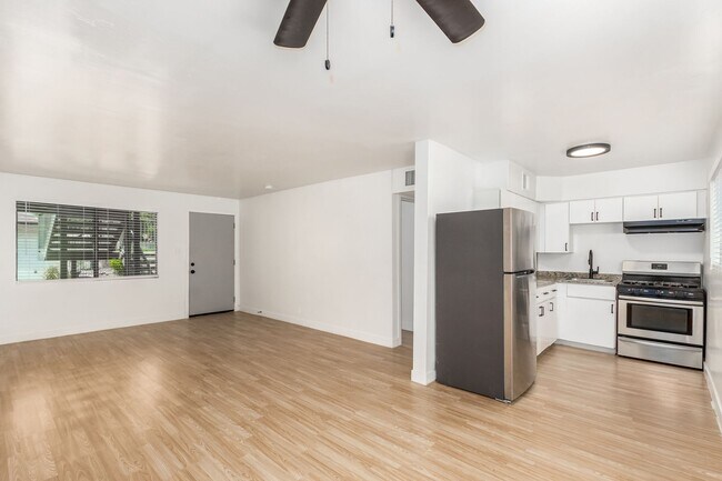 Foto del edificio - 1231 E Thomas Rd
