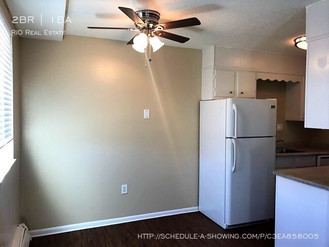 Building Photo - Spacious Two Bedroom in Lakewood Available!!