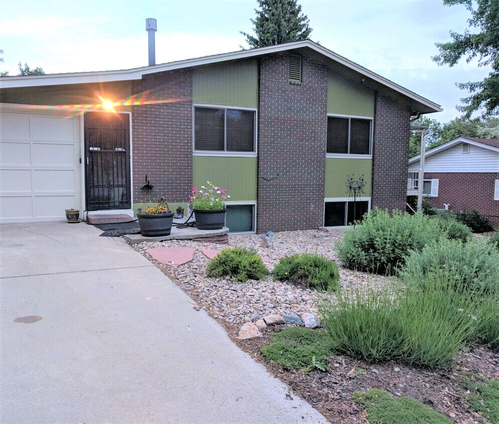 Primary Photo - 1604 Utah St