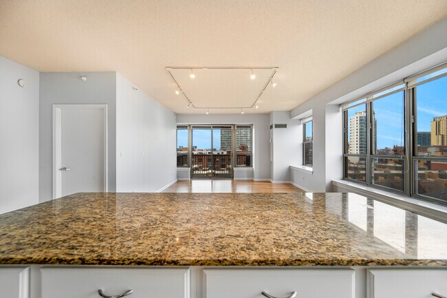Foto del edificio - 1717 S Prairie Ave