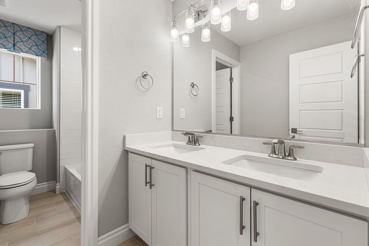 Beautiful Home in Commerce City! - Beautiful Home in Commerce City!