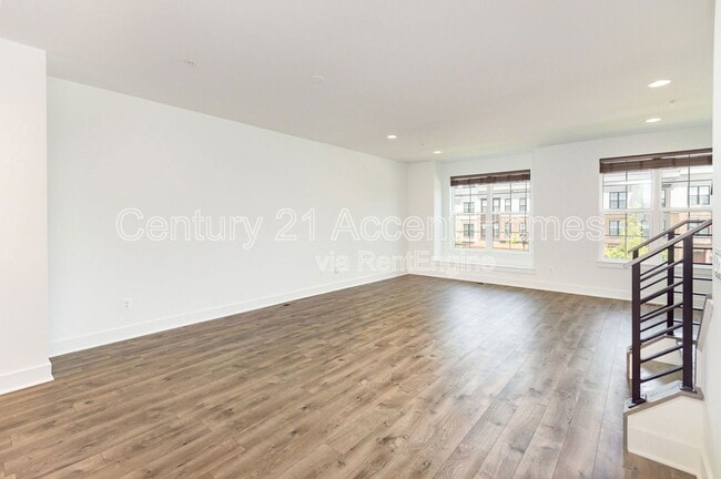 Building Photo - 7371 Old Airfield Ln