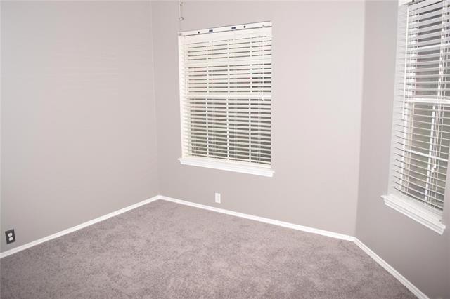 Building Photo - 1813 Walnut Hill Dr