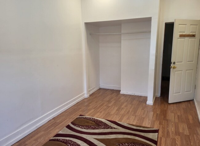 Foto del edificio - 808 Nostrand Ave