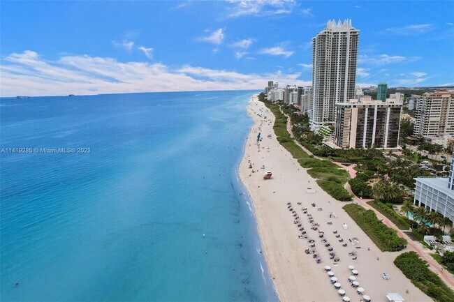 Foto del edificio - 6450 Collins Ave