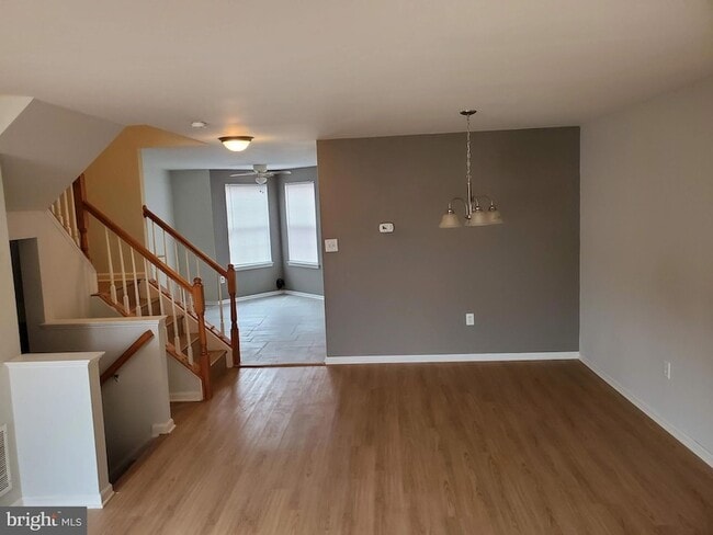 Foto del edificio - 3344 Vineland Pl