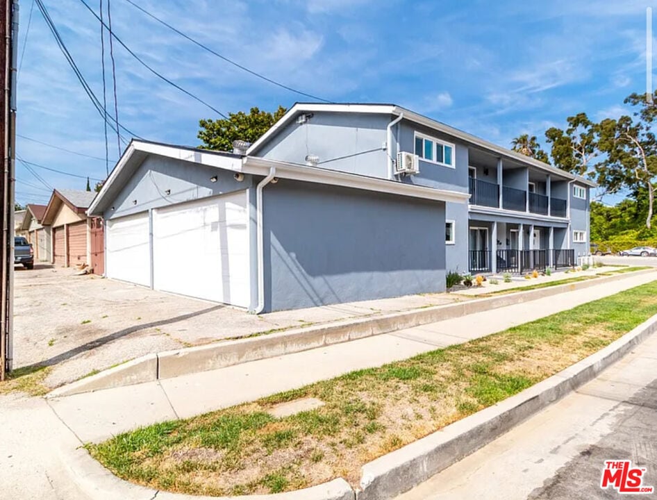 Primary Photo - 11629 Gateway Blvd