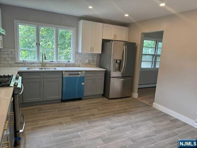 Building Photo - 27-14 Berdan Ave