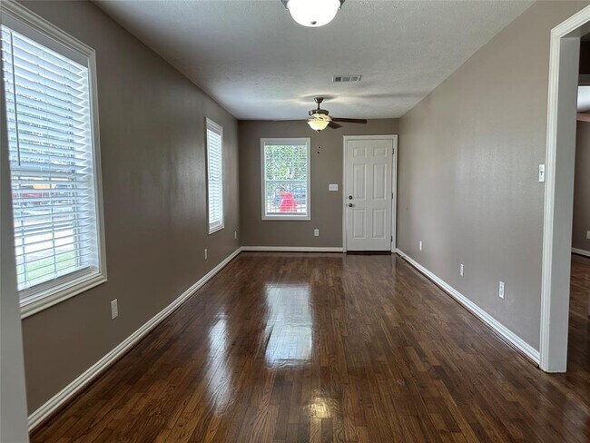 Foto del edificio - 2908 Wentworth St