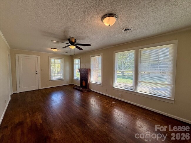 Foto del edificio - 507 Turnersburg Hwy